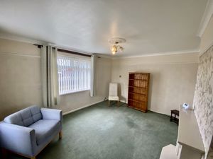 Lounge- click for photo gallery